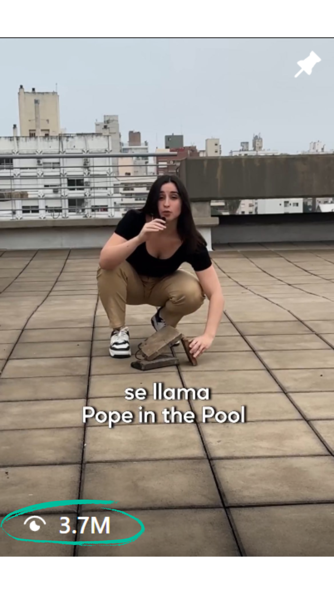 Viral - Pope in the Pool 3.7M vistas